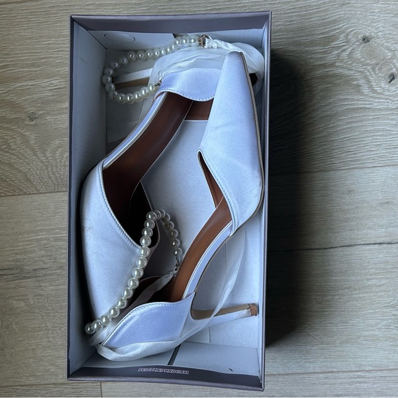 Wedding Bow Heels - Picture 4 of 7